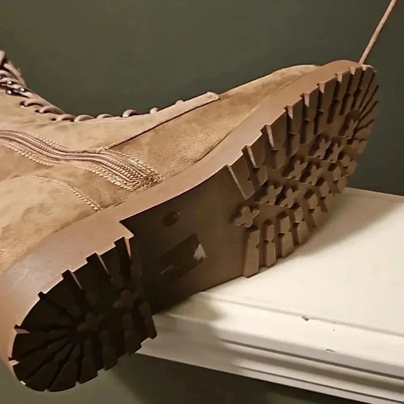 Journee Collection Tru Comfort Boots - Picture 8 of 8